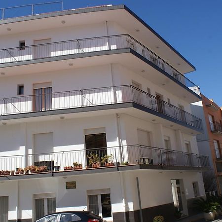 Hostal Gran Sol Llança Εξωτερικό φωτογραφία