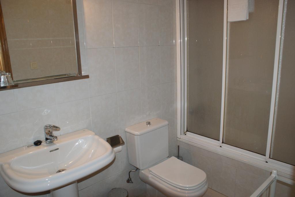 Hostal Gran Sol Llança Εξωτερικό φωτογραφία