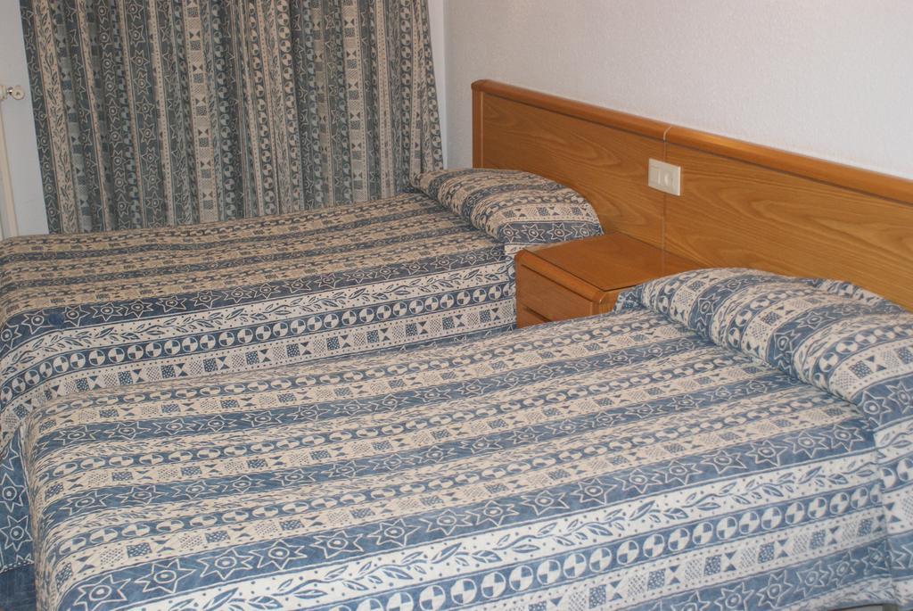 Hostal Gran Sol Llança Εξωτερικό φωτογραφία